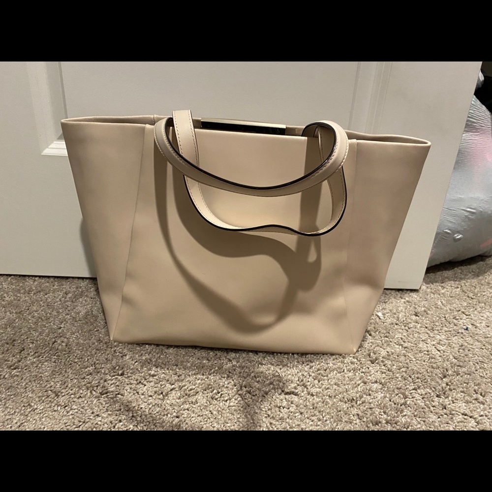 Kate Spade Purse - Picture 2 of 3